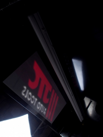 Стенд для инструмента 100х205х50мм с подсветкой и двумя полками JTC-0002